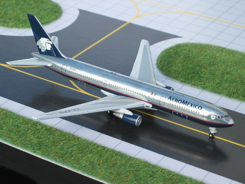 AeroMexico 767-300 1:400 Scale