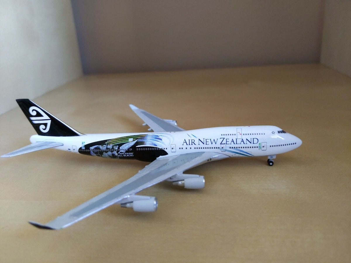 Air New Zealand Boeing 747-400 StarJets 1:500