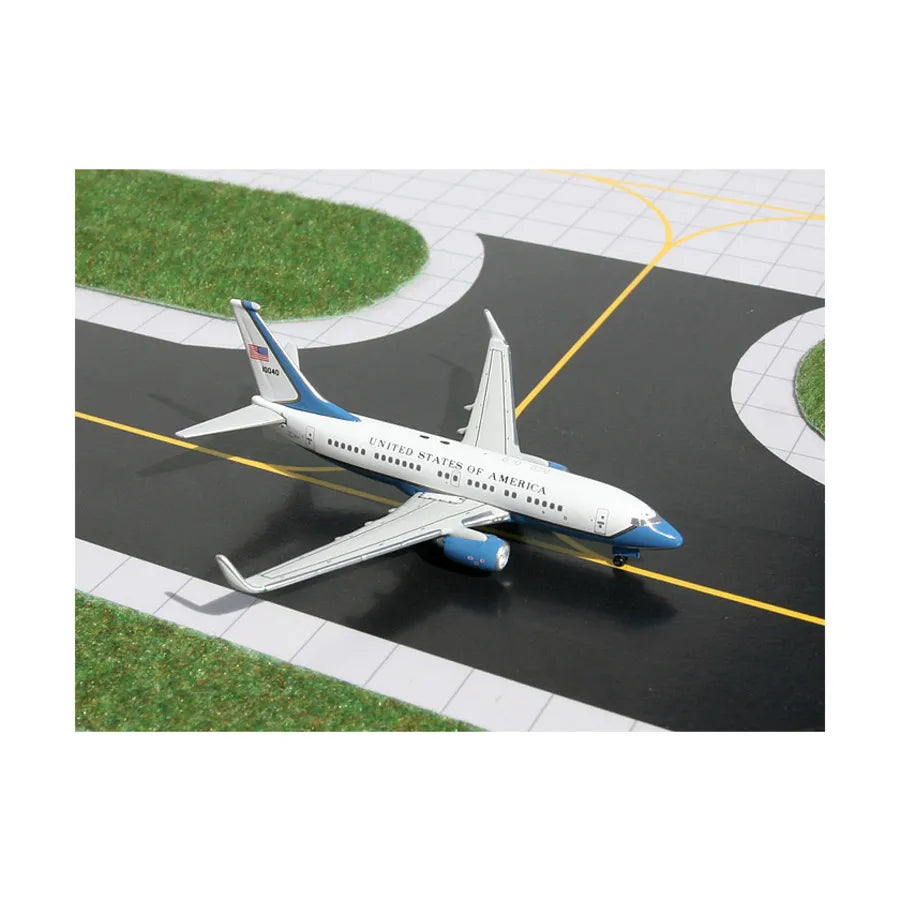 US Air Force C-40B 10040 Gemini 1:400 – Airline Employee Shop US Air Force C-40B 10040 Gemini 1:400 – Airline Employee Shop