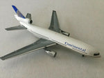 Continental Airlines DC-10-30  N13088  Scale 1:400