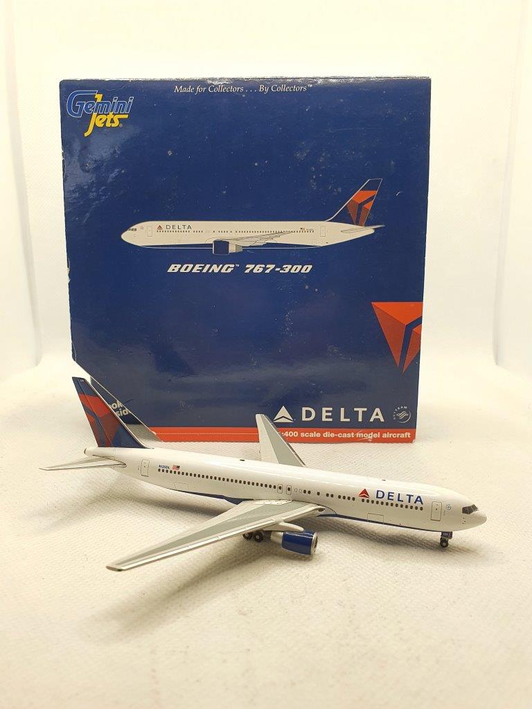 Delta Air Lines 767-300 N125DL Gemini 1:400 (GJDAL809