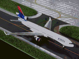 Delta Air Lines MD-11 N813DE Gemini 1:400 (GJDAL279)