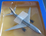 United Airlines 777-200ER N799UA 1:400 Scale