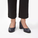 Freva 55 Court Black Leather by Clarks