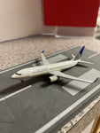 Continental Airlines 737-800  N37293  Scale 1:400