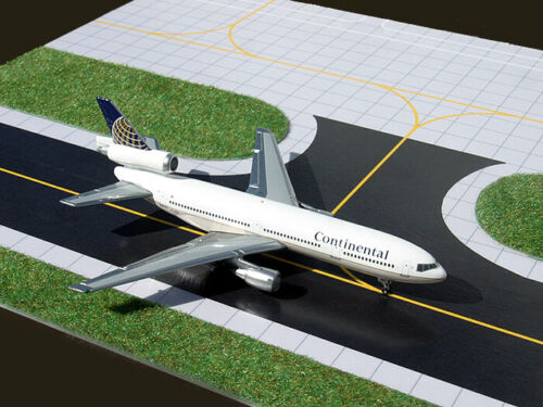 Continental Airlines DC-10-30 N13088 Gemini 1:400 (GJCOA080)
