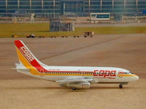 COPA 737-200  HP-1163-CMP  1:400 Scale Made by the Seattle Model Company