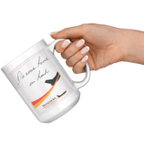 Deutsche_BA_Vintage_Die_Neue_Linie_im_La_15oz_White_RH_Model_Mockup.png_16313445