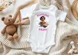Cache-couche pour bébé future pilote