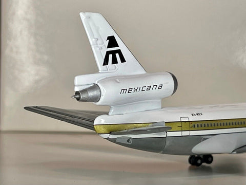 Mexicana DC-10-15 XA-MEX 1:400 Scale – Airline Employee Shop