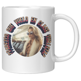 Parezco_que_vuelo_en_clase_turista_Be_11oz_White_RH_Mockup.png
