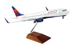 SKYMARKS DELTA 737-800 1/100 W/GEAR & WOOD STAND