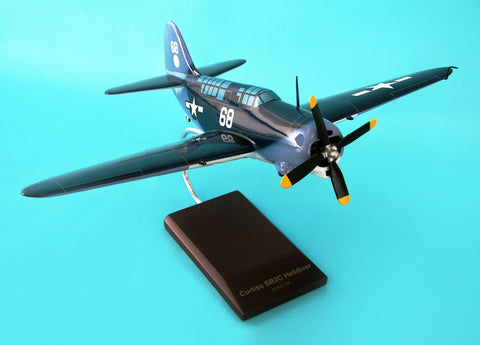 EXEC SER SB2C-4 HELLDIVER USN 1/32 (ASB2CT)