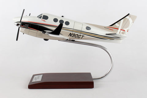 EXEC SER KING AIR C-90 GTX 1/32 (KC90GTR)