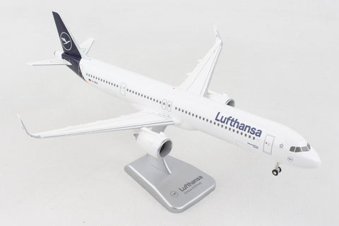 HOGAN LUFTHANSA A321 1/200 W/GEAR REG#D-AIEA