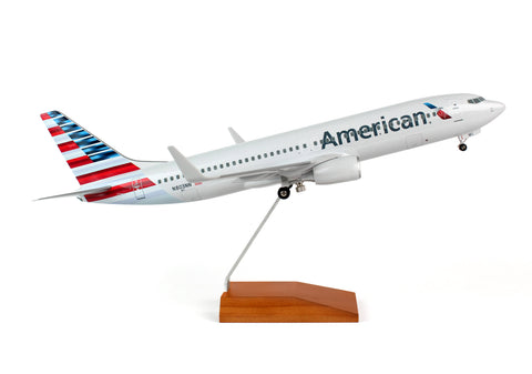 SKYMARKS AMERICAN 737-800 1/100 NEW LIVERY W/WOOD STAND&GEAR