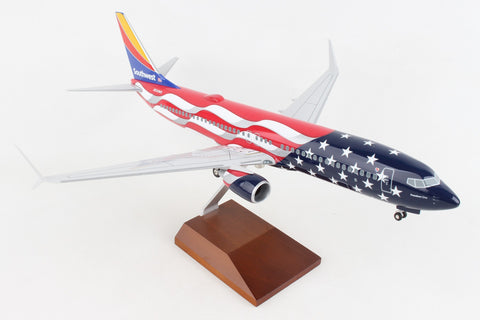 SKYMARKS SOUTHWEST 737-800 1/100 FREEDOM ONE W/WOOD STAND&GE